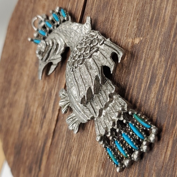 Native squawking eagle silver pendant - Picture 4 of 4